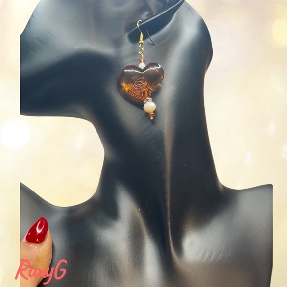 590. Handmade Heart Earrings - Gold and Brown W/ Padpatadsha Swarovski crystals - Picture 7 of 8